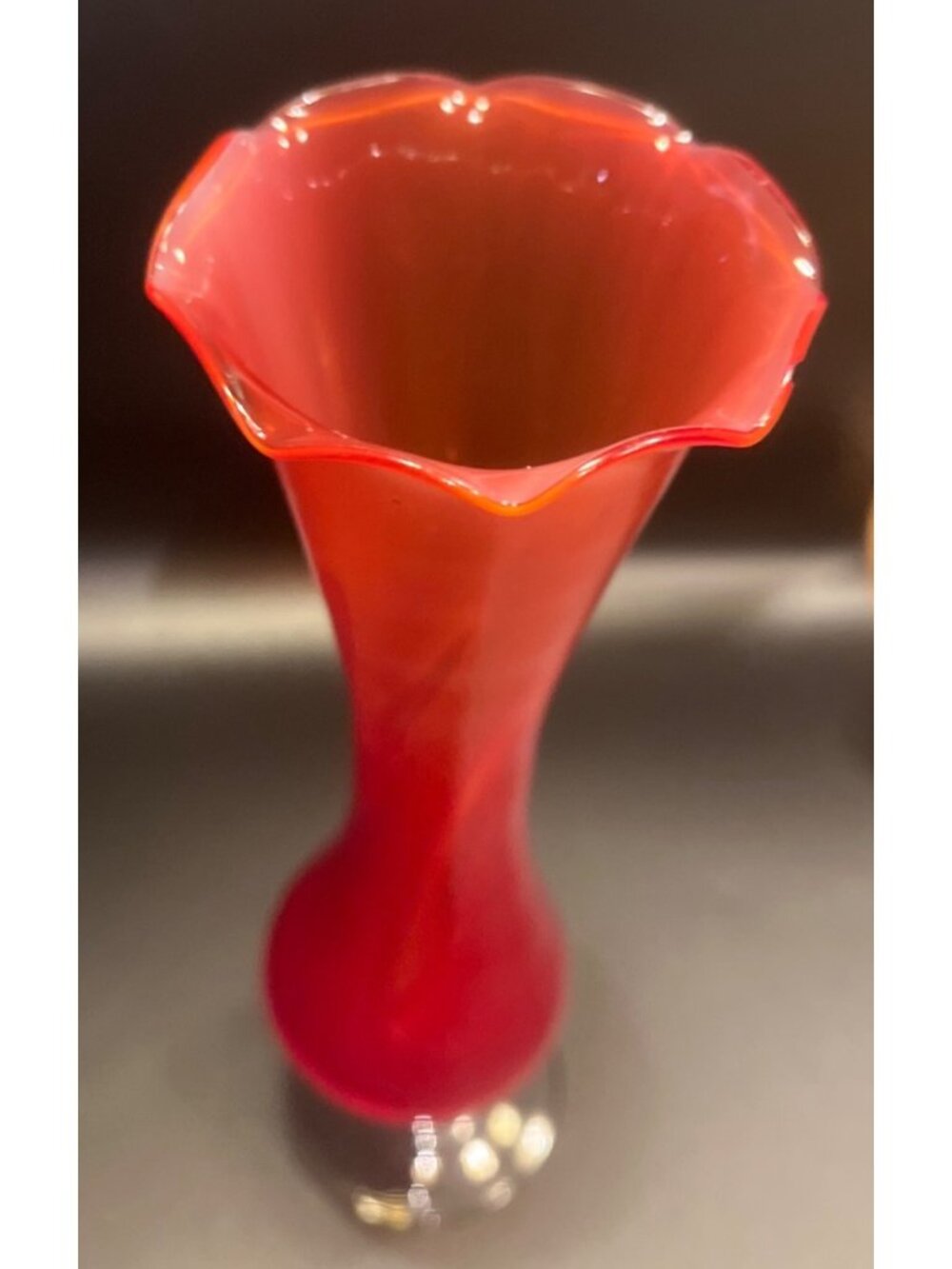 Vtg Amberina Art Glass Bud Vase Twisted Stem Ruffled Top Handblown 8" - Picture 6 of 6